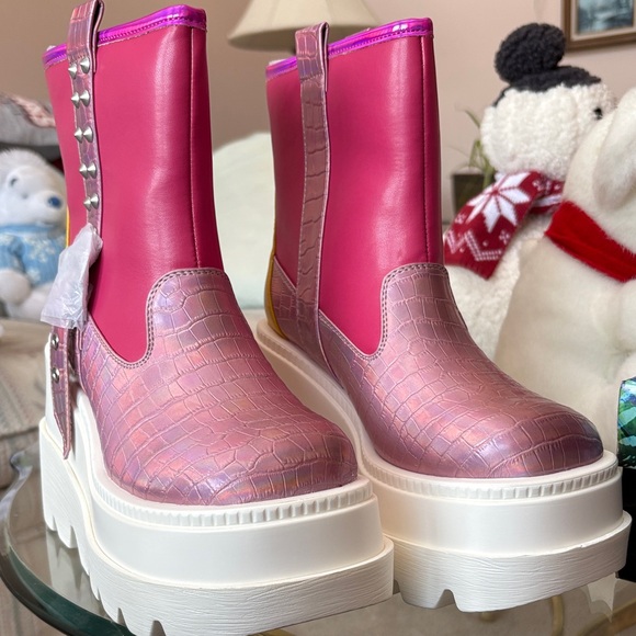 Cape Robbin Shoes - Pink boots